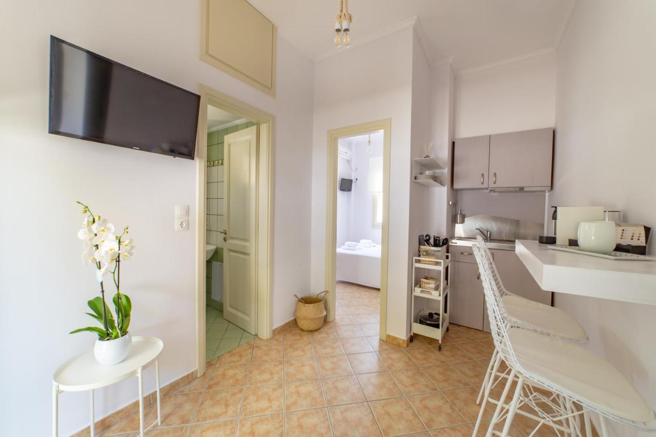 Nysa Residence Menites Екстер'єр фото
