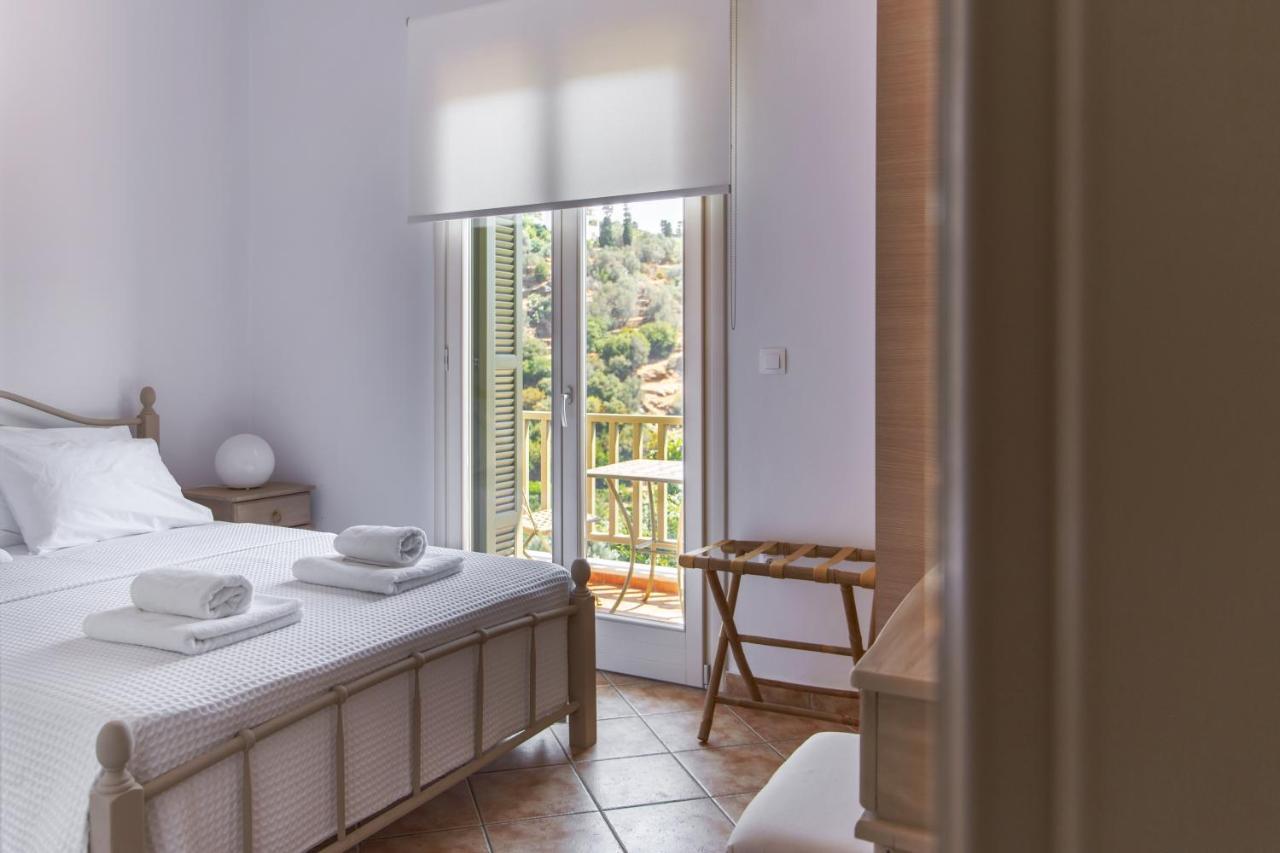 Nysa Residence Menites Екстер'єр фото