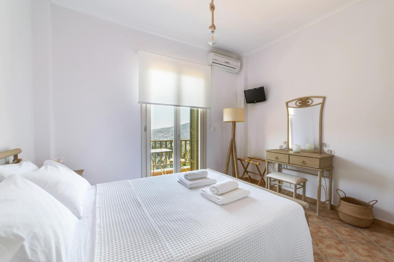 Nysa Residence Menites Екстер'єр фото