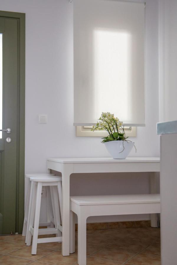 Nysa Residence Menites Екстер'єр фото